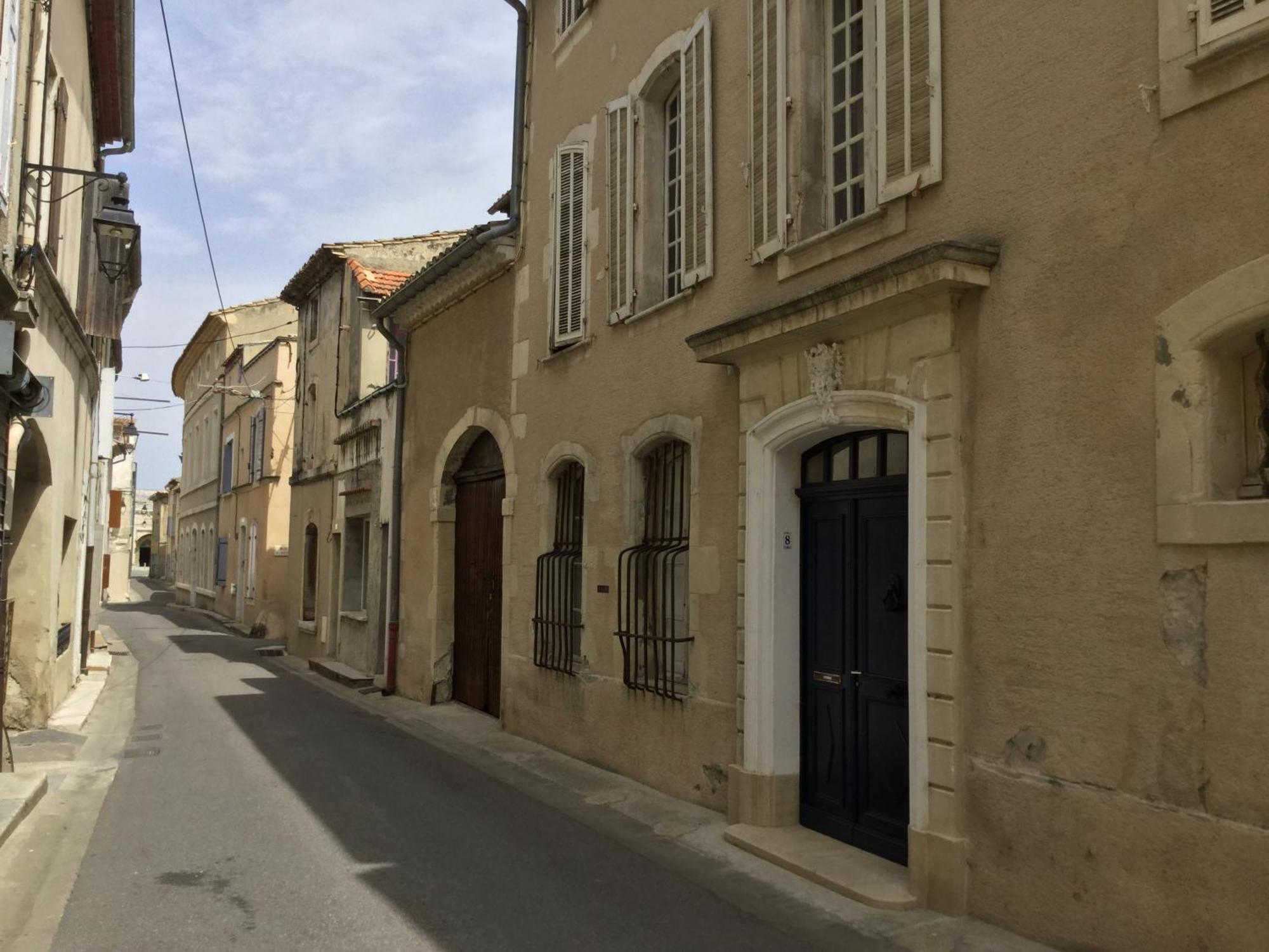 Maison De Village Novissime Noves Exterior photo